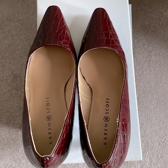 Like New Burgundy Patent Heels from Karen Scott - Picture 6 of 9